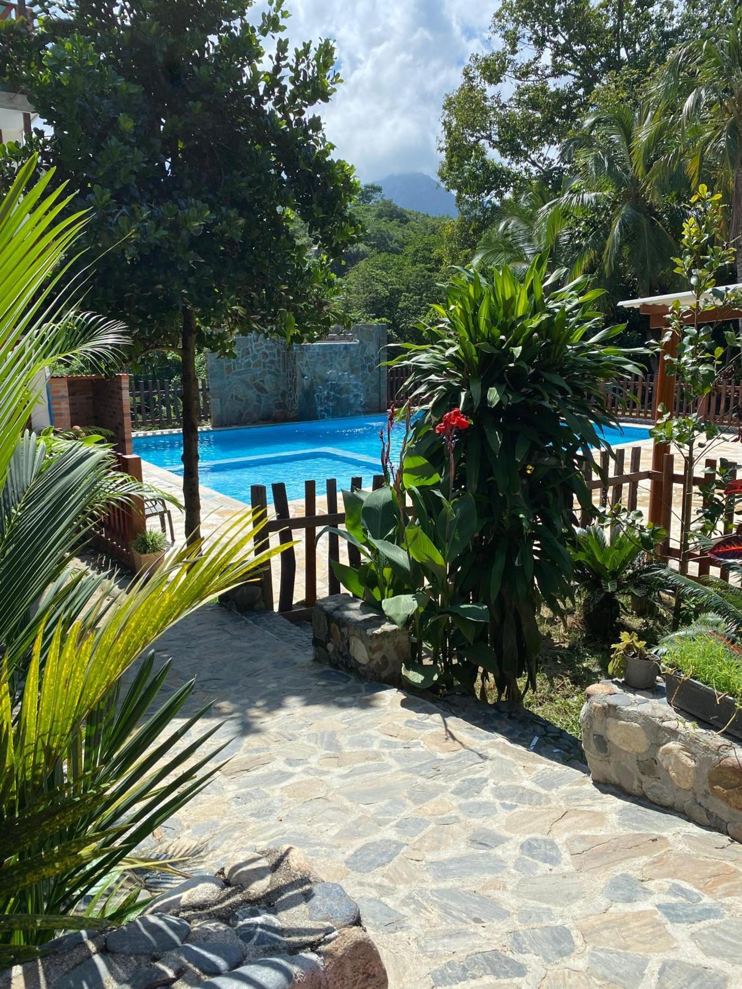 Arca Tayrona Restaurant & *
